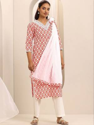 women ethnic motifs printed regular thread work kurta with trousers & with dupatta 7