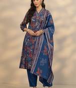 women floral printed regular kurta with trousers & with dupatta
