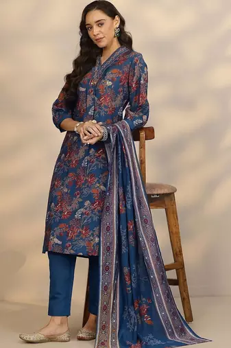 women floral printed regular kurta with trousers & with dupatta