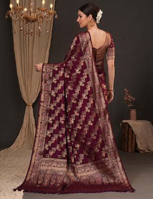 Purple woven design zari silk blend banarasi saree 3