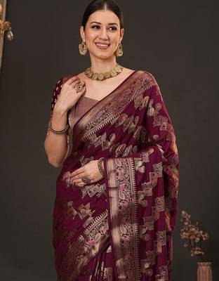 Purple woven design zari silk blend banarasi saree 4