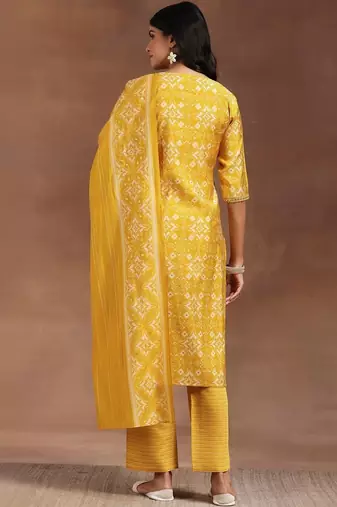 women ethnic motifs printed regular mirror work kurta with trousers & with dupatta