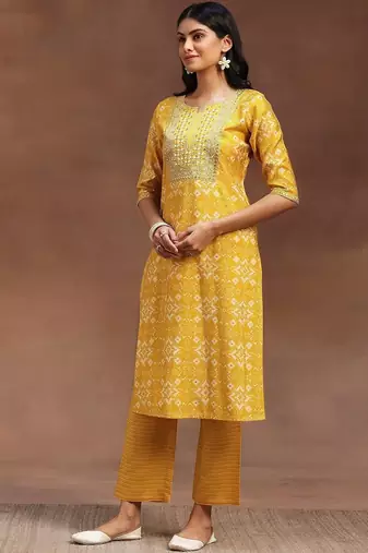 women ethnic motifs printed regular mirror work kurta with trousers & with dupatta