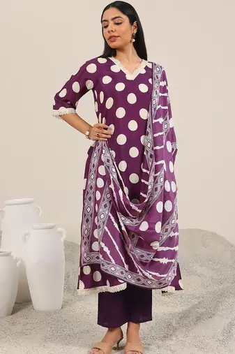 women floral printed regular kurta with trousers & with dupatta