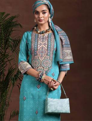 women ethnic motifs printed regular kurta with trousers & with dupatta 3