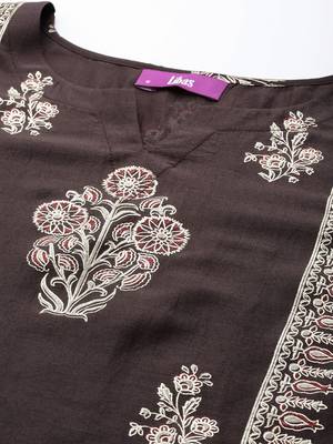 women ethnic motifs embroidered regular thread work kurta with trousers & with dupatta 2