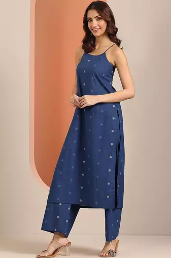 women printed regular kurta with palazzos