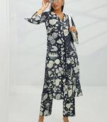 women floral printed regular kurta with trousers