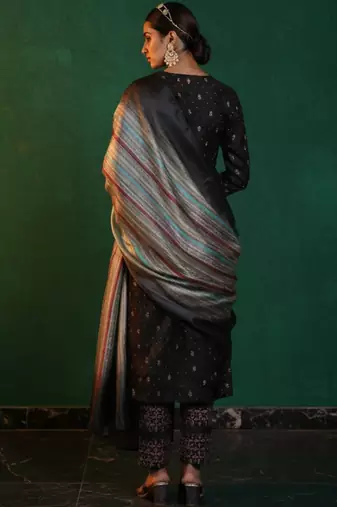 women ethnic motifs printed regular kurta with trousers & with dupatta