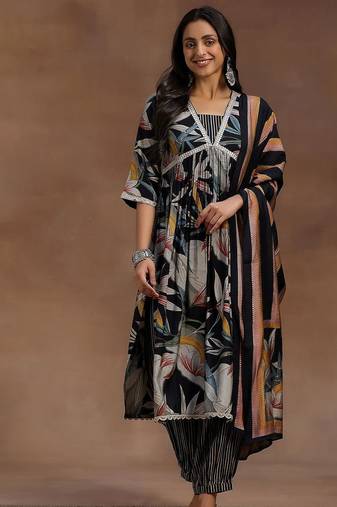 women floral printed empire kurta with trousers & with dupatta