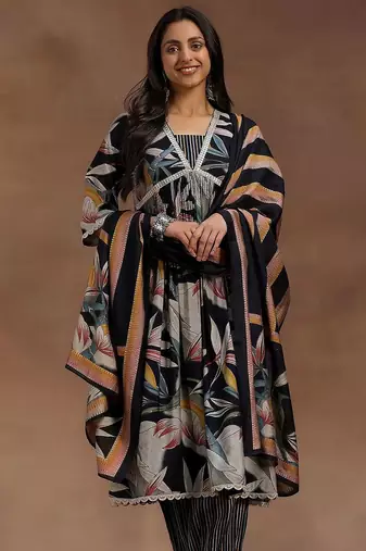 women floral printed empire kurta with trousers & with dupatta