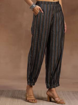 women floral printed empire kurta with trousers & with dupatta 7