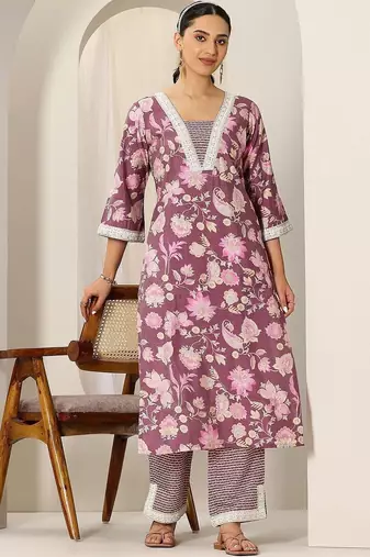 women floral printed regular kurta with trousers