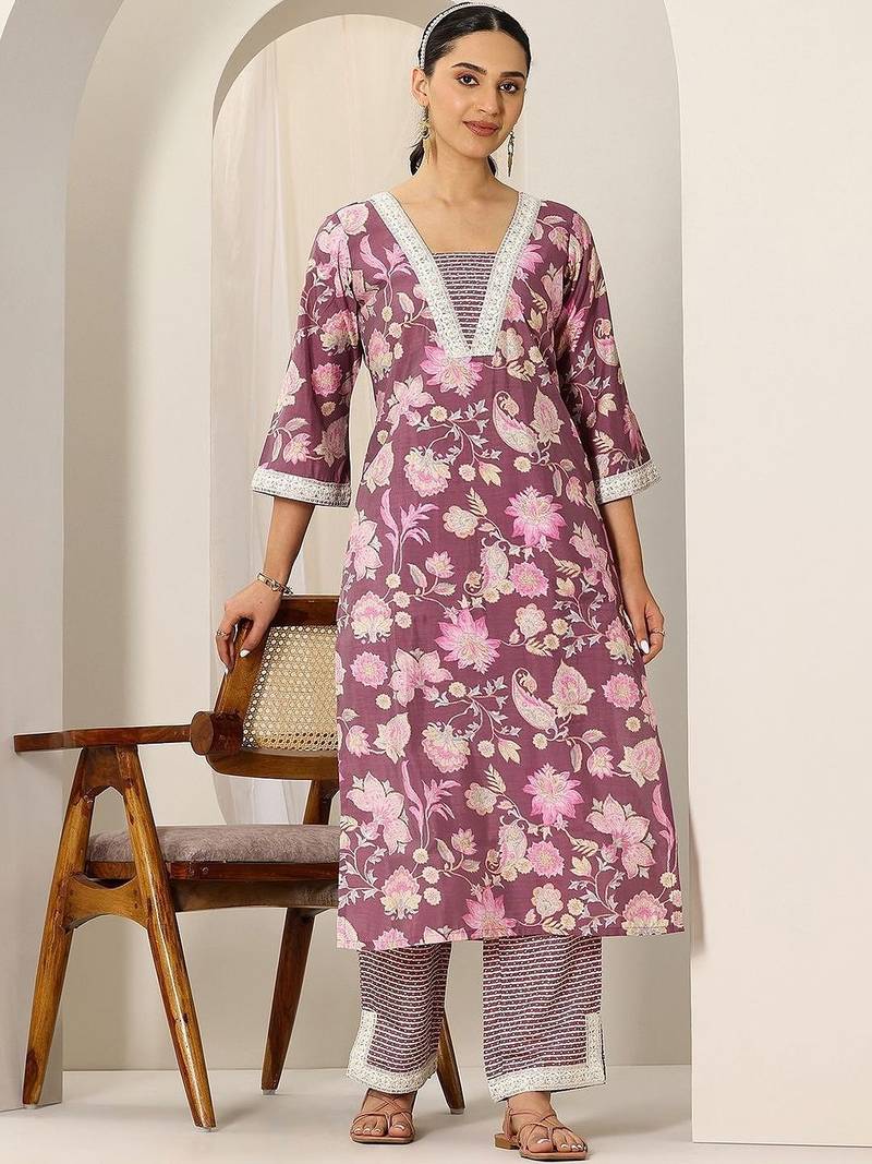 women floral printed regular kurta with trousers