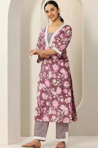 women floral printed regular kurta with trousers