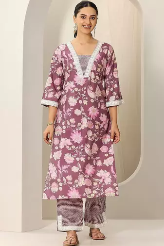 women floral printed regular kurta with trousers