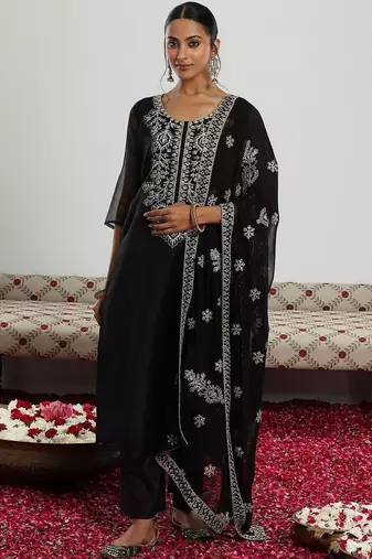 women ethnic motifs embroidered regular thread work kurta with trousers & with dupatta
