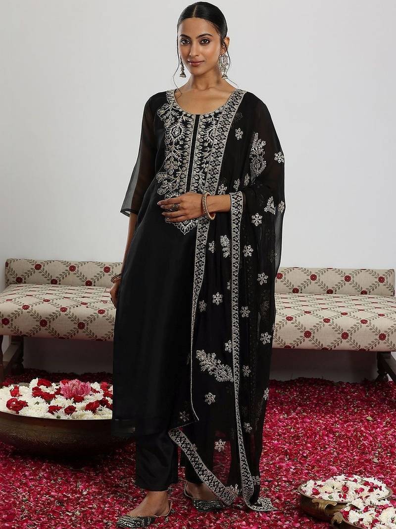 women ethnic motifs embroidered regular thread work kurta with trousers & with dupatta