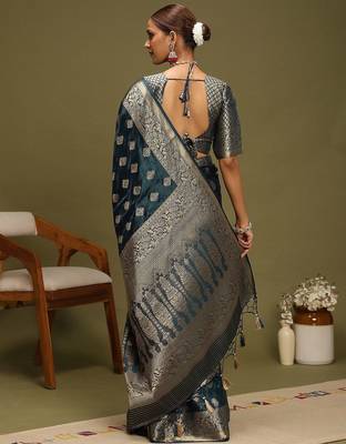 Teal floral woven design banarasi silk saree 3