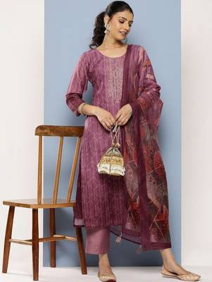 women printed regular thread work kurta with trousers & with dupatta 6