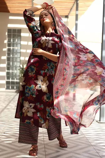 women floral printed regular kurta with palazzos & with dupatta
