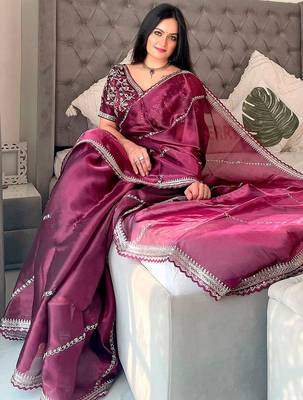 Purple embellished embroidered organza saree 3