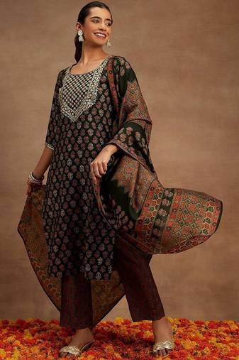 women ethnic motifs printed regular thread work kurta with trousers & with dupatta