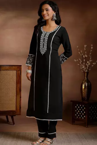 women ethnic motifs embroidered regular thread work kurta with trousers & with dupatta
