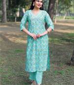 women ethnic motifs printed regular kurta with trousers
