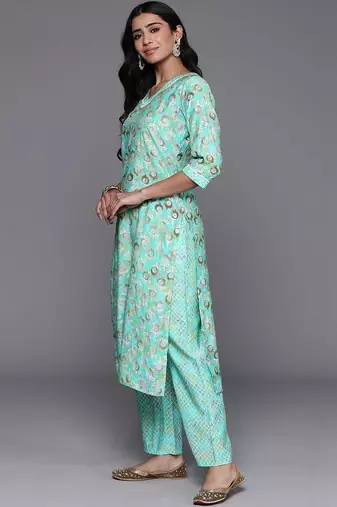 women ethnic motifs printed regular kurta with trousers