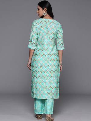 women ethnic motifs printed regular kurta with trousers 4