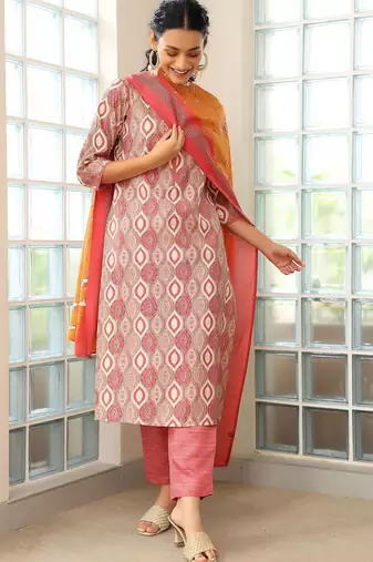 women printed regular kurta with trousers & with dupatta