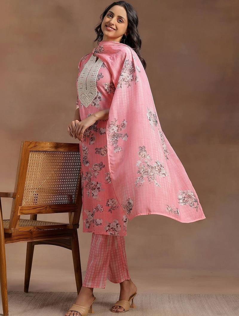 women floral printed regular thread work kurta with trousers & with dupatta