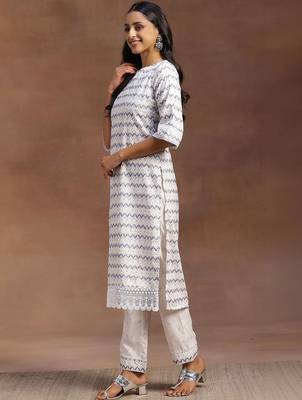 women printed regular kurta with trousers & with dupatta 3