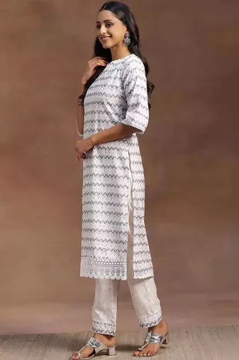 women printed regular kurta with trousers & with dupatta