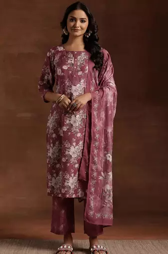women floral printed regular kurta with trousers & with dupatta