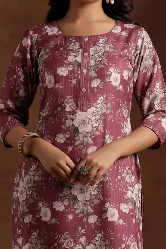women floral printed regular kurta with trousers & with dupatta