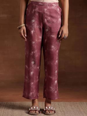 women floral printed regular kurta with trousers & with dupatta 7