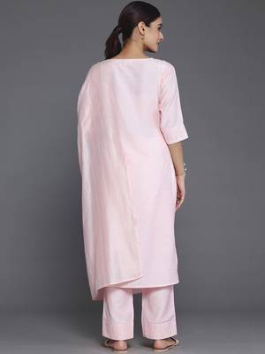 women regular kurta with trousers & with dupatta 5