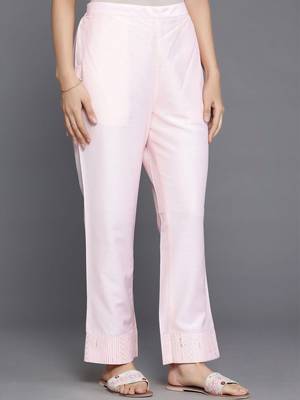 women regular kurta with trousers & with dupatta 7