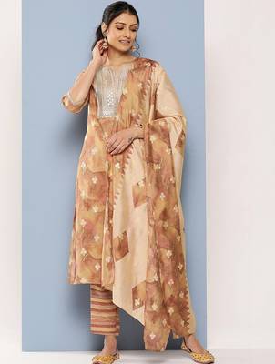 women ethnic motifs printed regular sequinned kurta with trousers & with dupatta 1