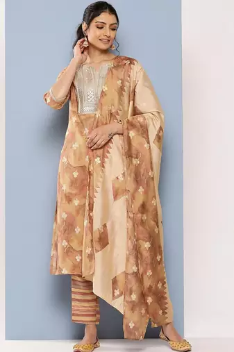 women ethnic motifs printed regular sequinned kurta with trousers & with dupatta