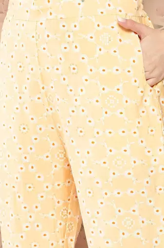 women ethnic motifs printed regular thread work kurta with trousers & with dupatta