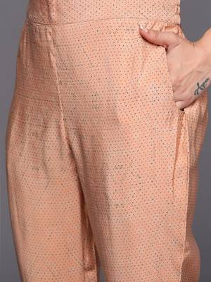 women paisley printed regular thread work kurta with trousers & with dupatta 4