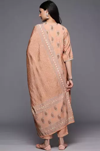 women paisley printed regular thread work kurta with trousers & with dupatta