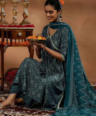 women ethnic motifs printed angrakha thread work kurta with trousers & with dupatta 5