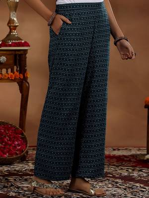 women ethnic motifs printed angrakha thread work kurta with trousers & with dupatta 7