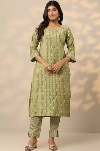 women printed regular thread work kurta with trousers
