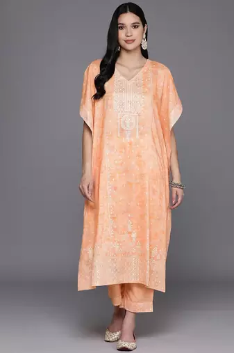 women ethnic motifs printed regular kurta with trousers