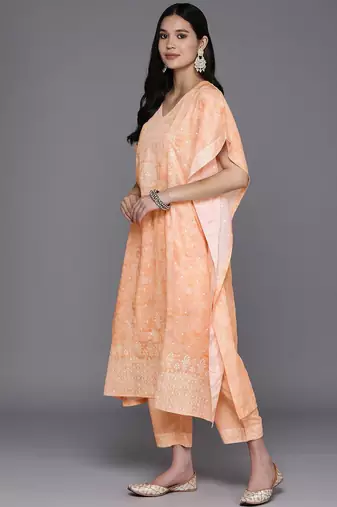 women ethnic motifs printed regular kurta with trousers